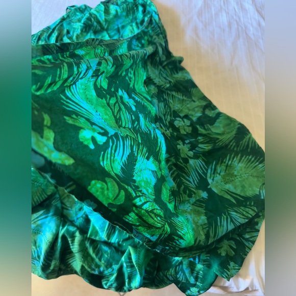 Green Tropical Print Dress - Picture 6 of 6